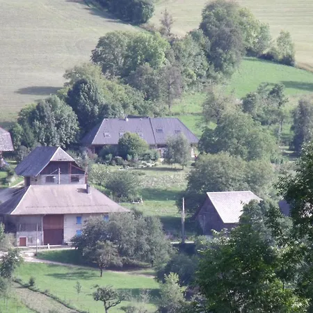 Holiday home Serenella Fontaine Et Coquelicots