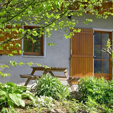 Serenella Fontaine Et Coquelicots Holiday home Le Noyer (Savoie)